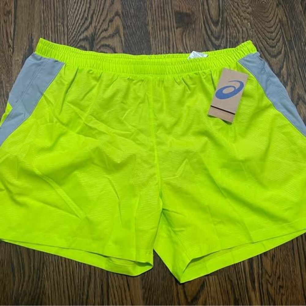 NWT Men’s XXL Asics Running Shorts Lightweight 5in